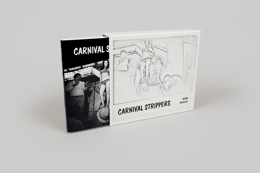 Susan Meiselas, Carnival Strippers Revisited (2022) 6