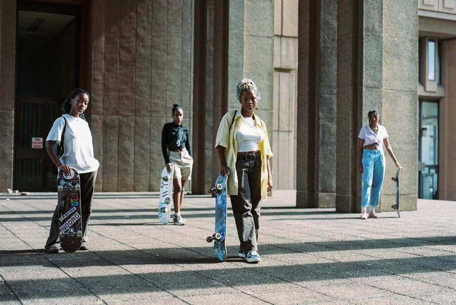 Karabo Mooki, Island Gals (2022) 7