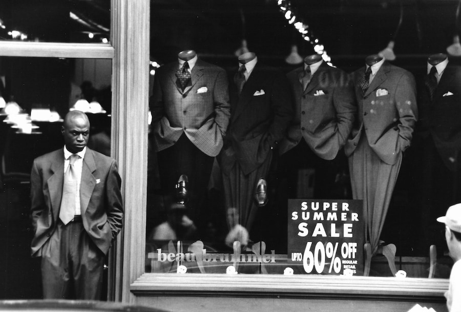 Jamel Shabazz, “Dress to Impress. SoHo, NYC (1997) 5