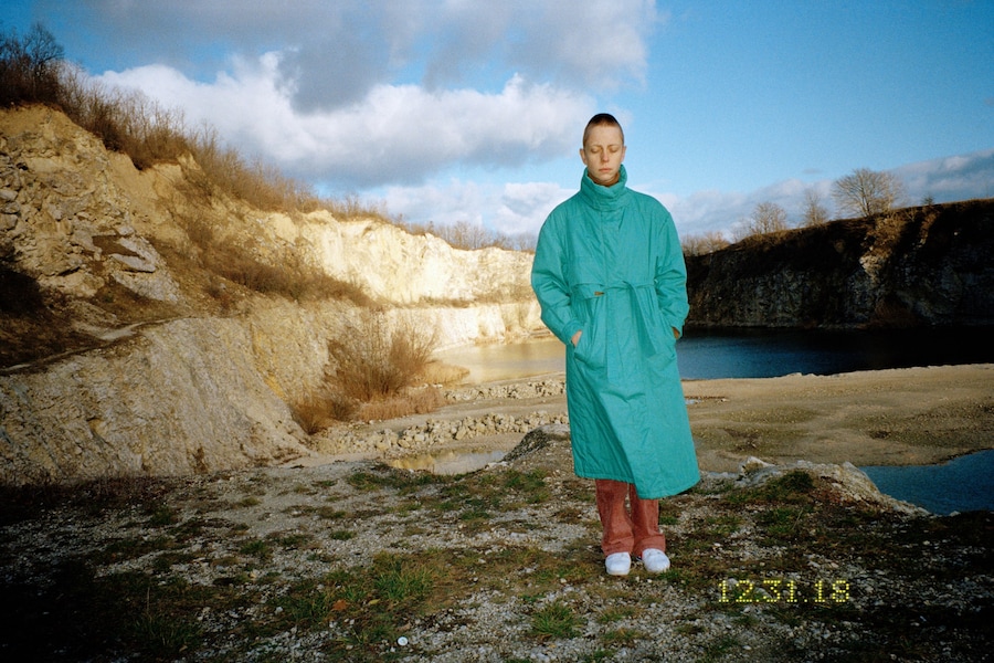 Marie Tomanov&#225;, “Mom’s Coat” (2018) 2