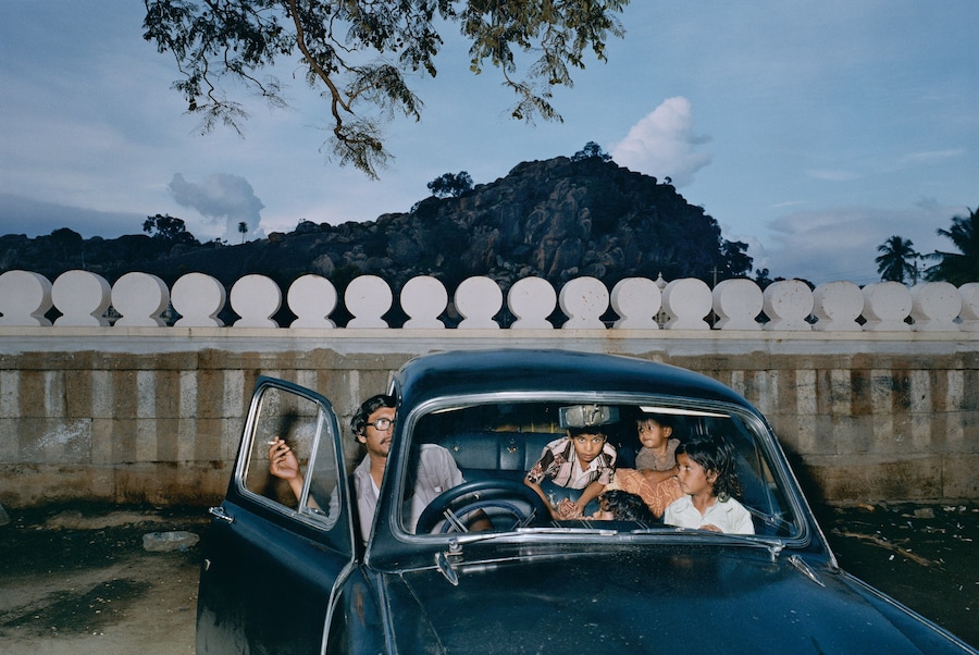 Mitch Epstein, “Shravanabelagola” (1981) 13