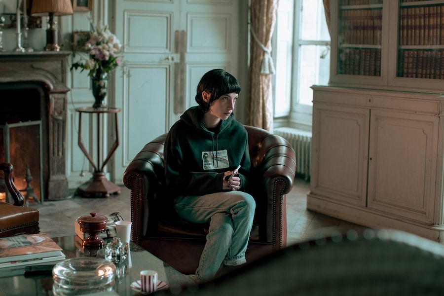 Devon Ross in Irma Vep 11