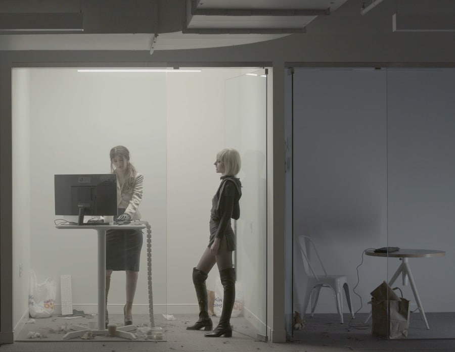Boss Gives Employee Facial 17