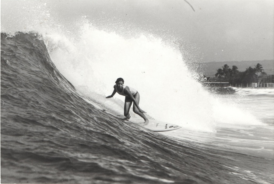 Jodie Cooper surfing 9