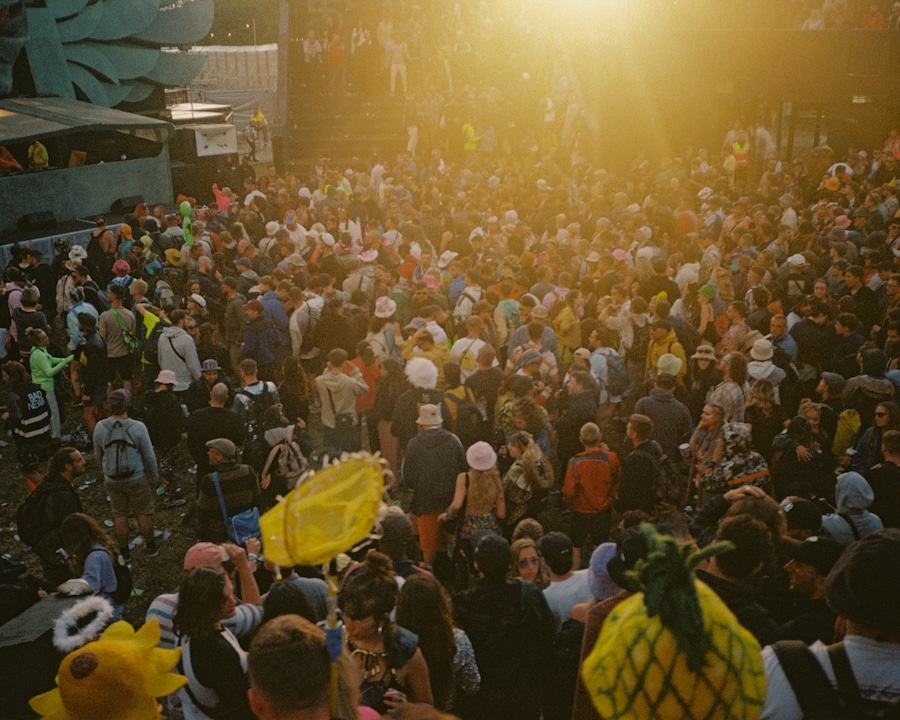 Ezekiel, “7am at Glastonbury”, Bliss (2022) 5