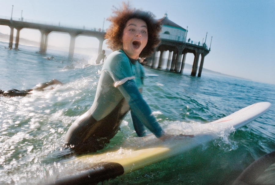Gabriella Angotti-Jones, I Just Wanna Surf (2022) 2