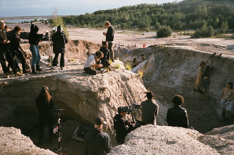 Young Fathers, “I Saw” (BTS) 3