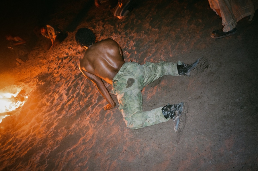 Young Fathers, “I Saw” (BTS) 9