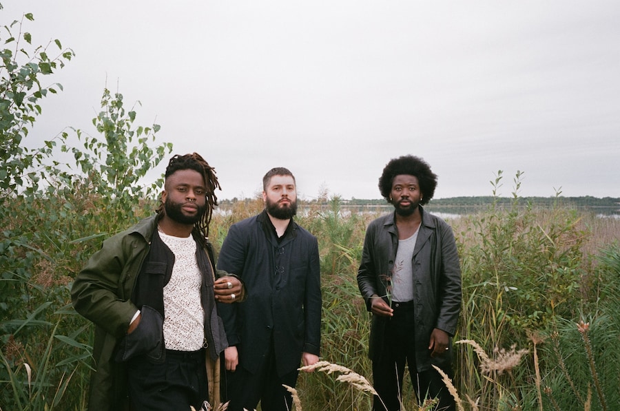 Young Fathers, “I Saw” (BTS) 15