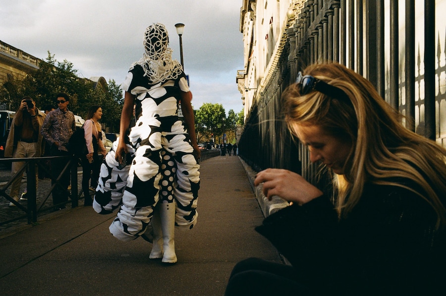 Street Style: Paris Fashion Week SS23 35