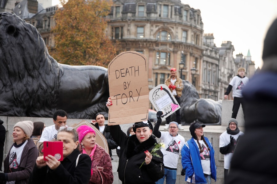 Die In AIDS World Day London 16