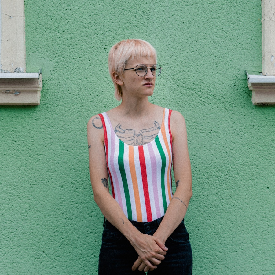 Zula Rabikowska, Nothing But a Curtain 1
