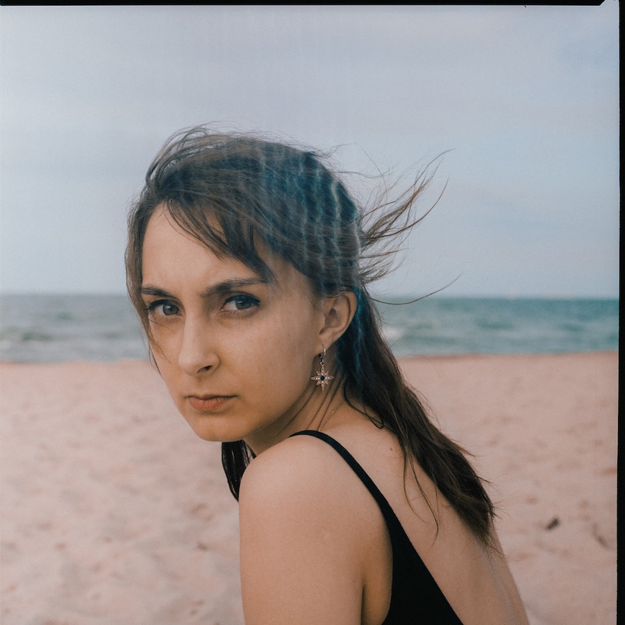 Zula Rabikowska, Nothing But a Curtain 5