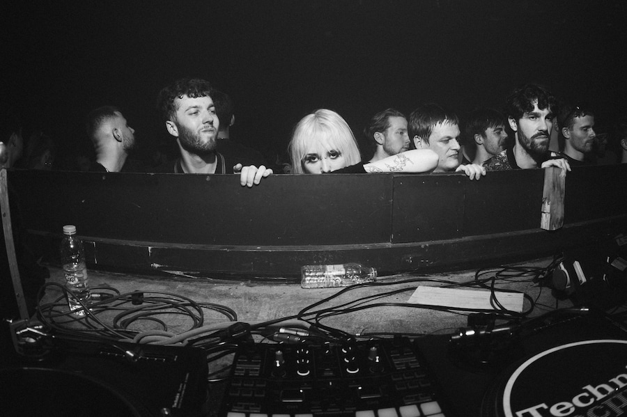 Dance Floor Etiquette, Yushy 1