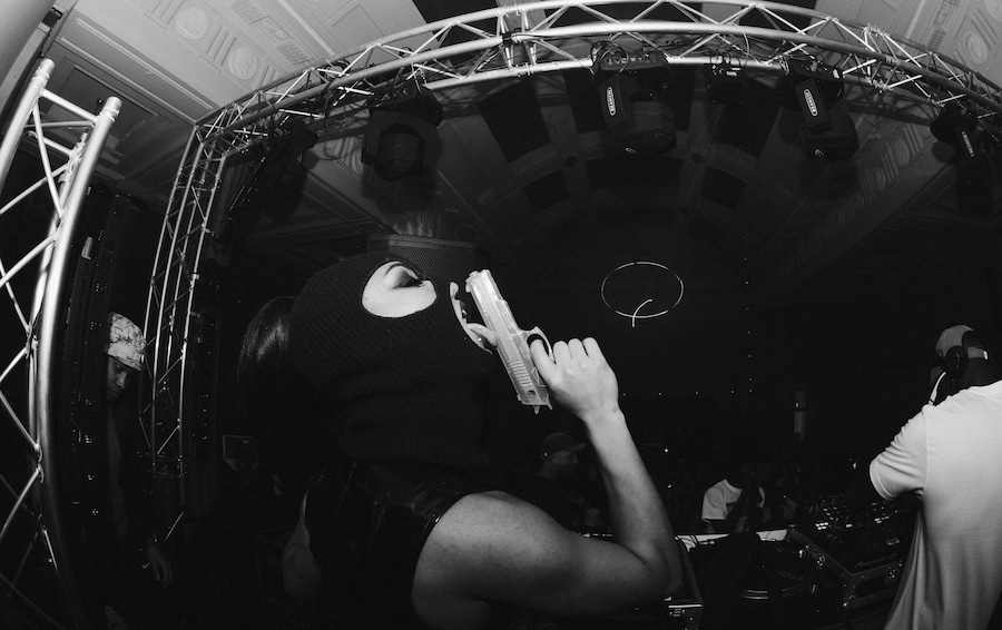 Dance Floor Etiquette, Yushy 7