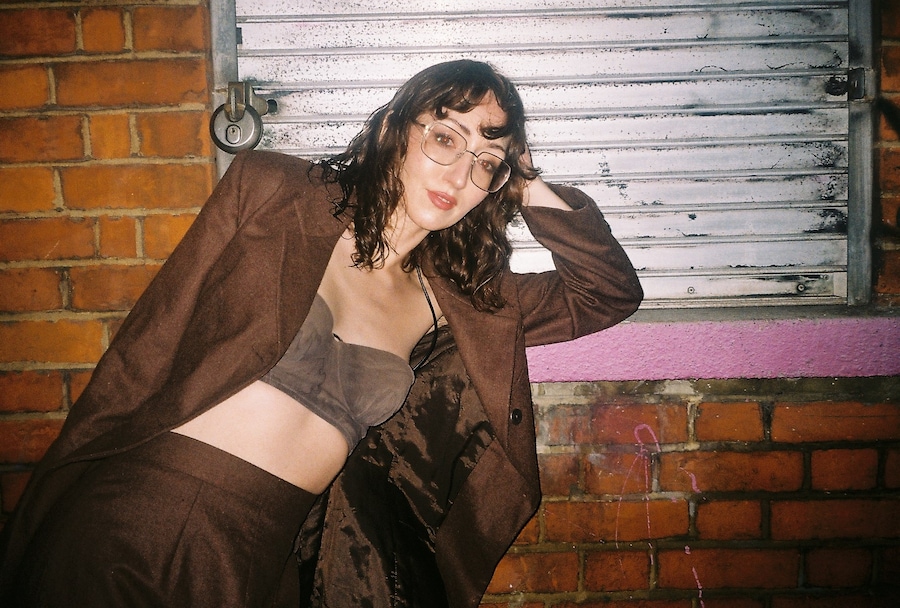 JESSICA WINTER 5 by Daisy Jones 3