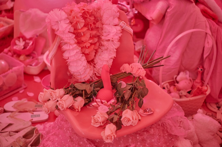 Portia Munson, “Pink Project Bedroom” (1994-ongoing) 19