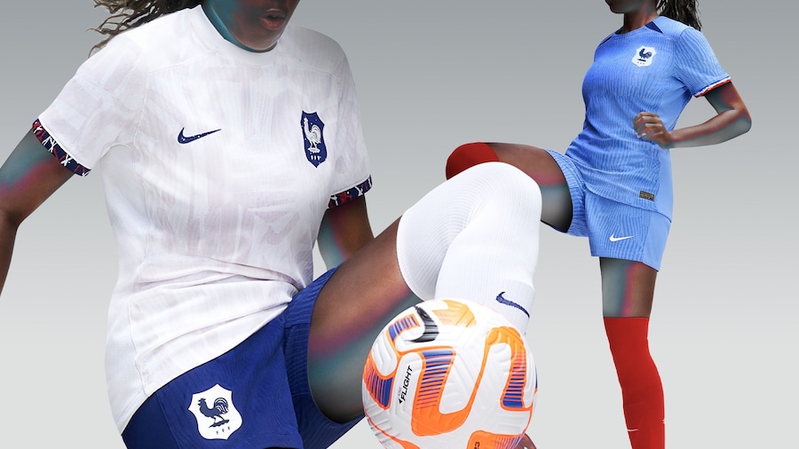 001_france-home-and-away-kits 10
