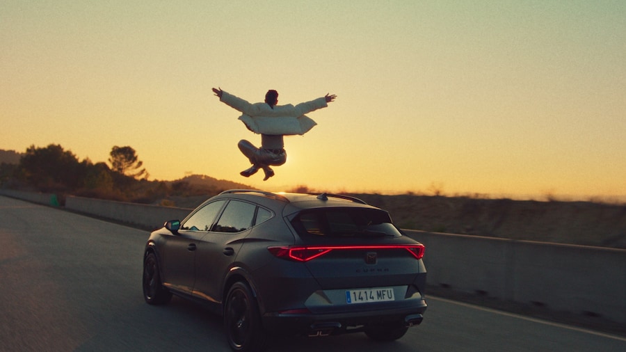 CUPRA x ROSAL&#205;A, “abcdefg” still 15