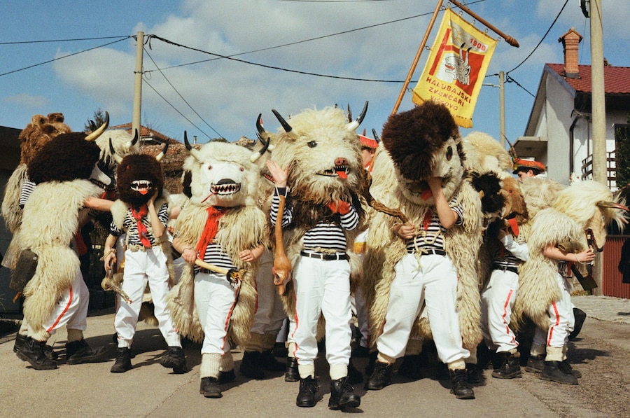 Tom Marshak, Zvončari 3