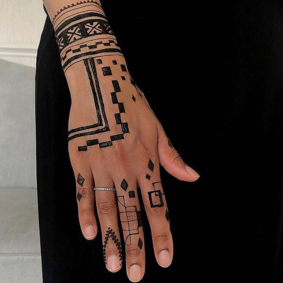 The next generation of henna artists 11