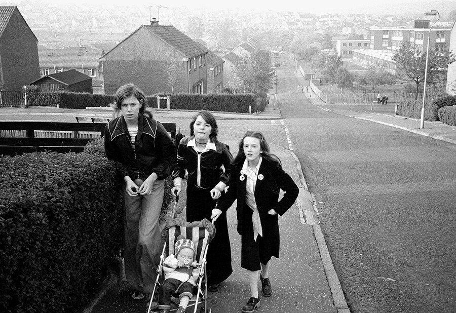 Tom Wood, &quot;Abbey View&quot;, Dunfermline (1978) 3