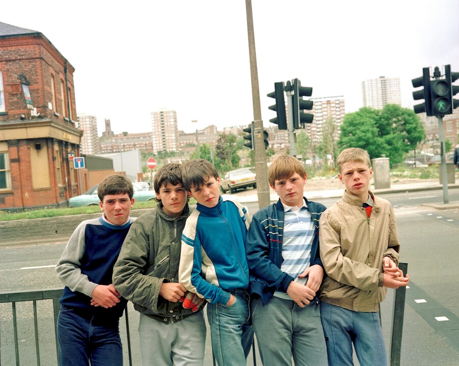 Tom Wood, &quot;Lads at railings&quot; (1987) 15