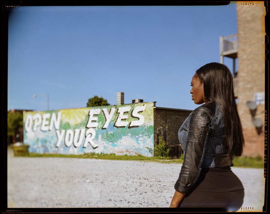 Jon Henry, “South Side Chicago, IL”, Stranger Fruit 5