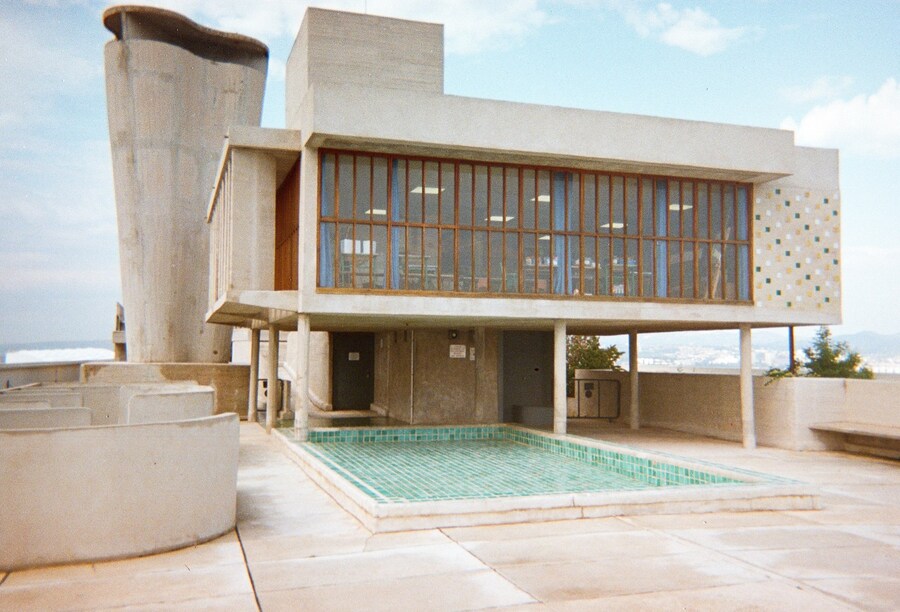 Le Corbusier 0