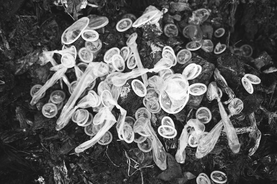 Mario Macilau, &quot;Used condoms&quot; (2015) 18