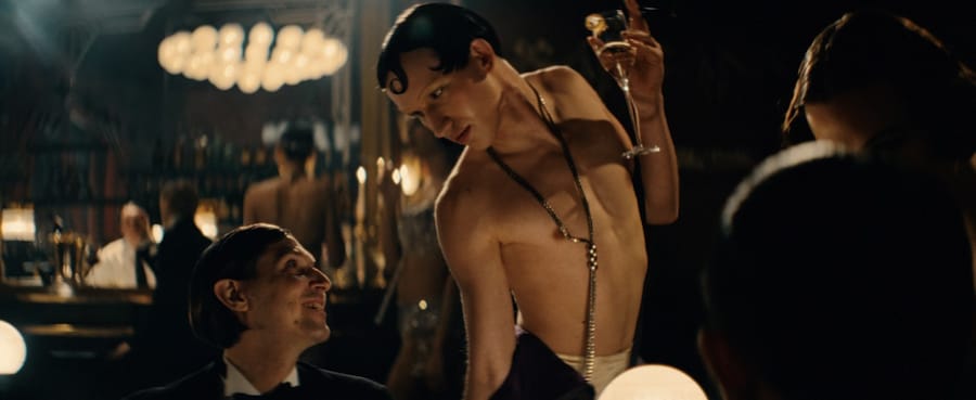  Taxi dancer ‘Oskar’ with client in the Eldorado. 4