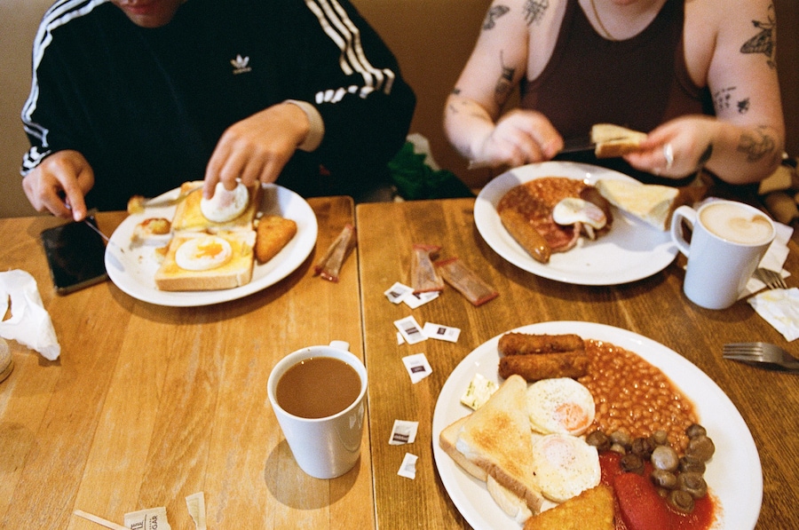 RENE MATIC, “TRAVIS AND MIA HAVING BREAKFAST” (2023) 2