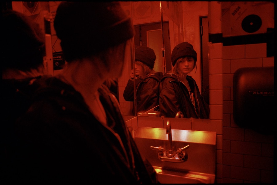 Marco in bathroom mirror red 001 2 7