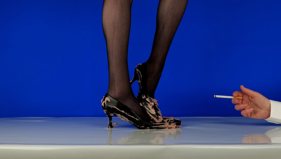 Erin Collins, Poule a l’ivoire film still 8