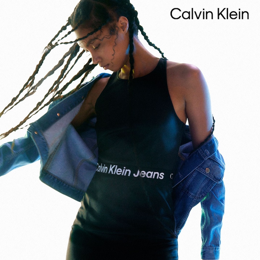 CKJ_ZBD23_2309_1080x1080_INT_F_Set1_1_by_cLab_1_cL 0