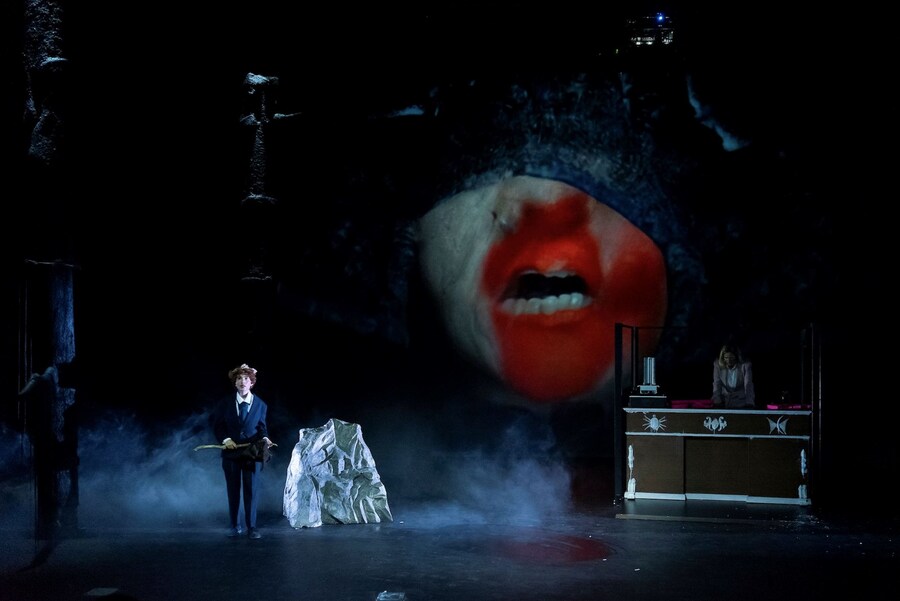 Marianna Simnett’s &#39;GORGON&#39; 1