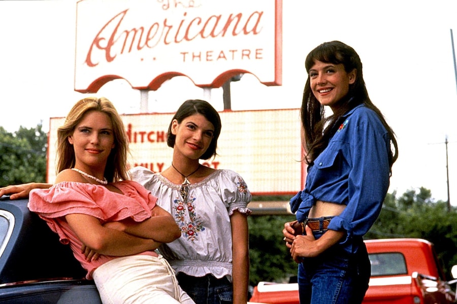 Dazed and Confused (1993) beauty hair make-up 70s 5
