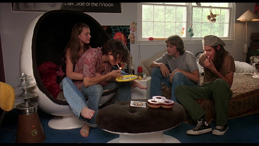 Dazed and Confused (1993) beauty hair make-up 70s 14