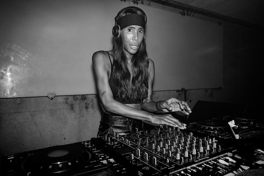 SS24 parties 26 25