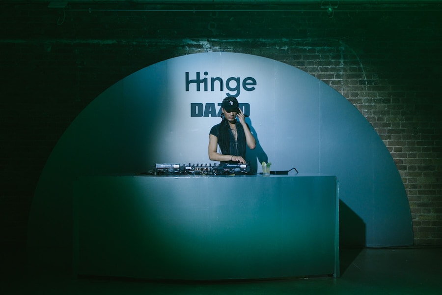 DazedxHinge_Oct23_CrisFragkou_14 17