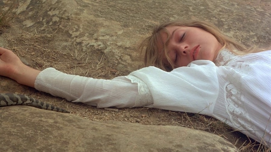 Picnic at Hanging Rock (1975) 10