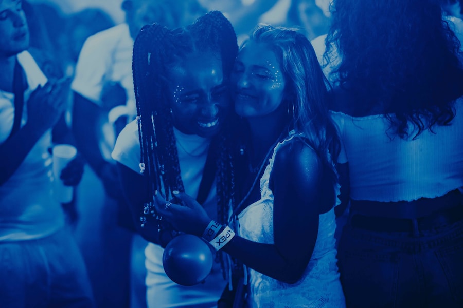 How to Have Sex 2023 Mia McKenna-Bruce 2