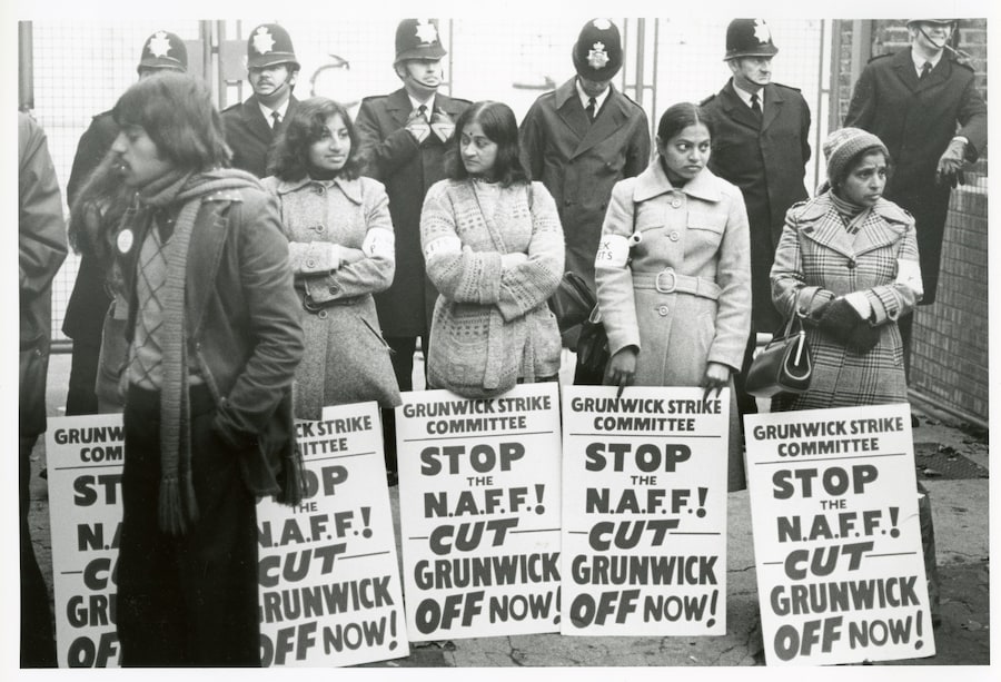 Val Wilmer, “Grunwick Photo Processing Lab picket”&#160;(1976) 5