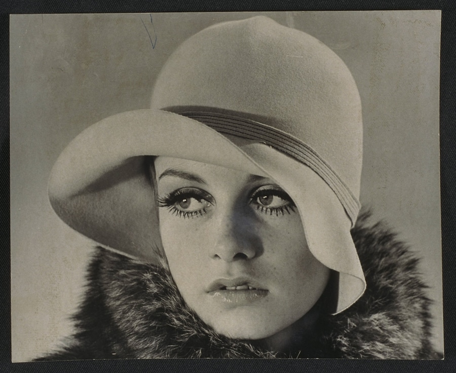 A cultural history of eyeliner 5
