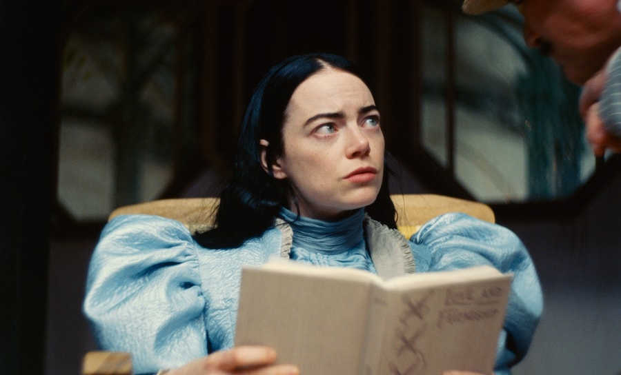 Poor Things emma stone yorgos lanthimos 11