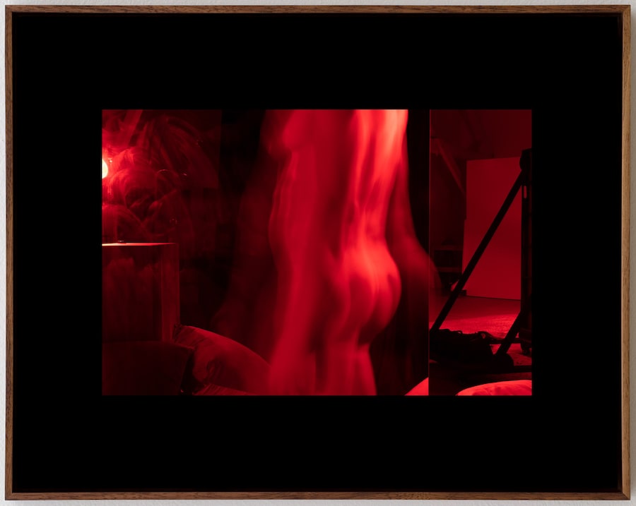 Paul Mpagi Sepuya, “Dark Room Model Study (0X5A1728)” (2021) 1