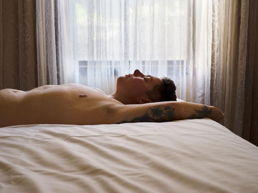 Jess T. Dugan, Look at me like you love me 1