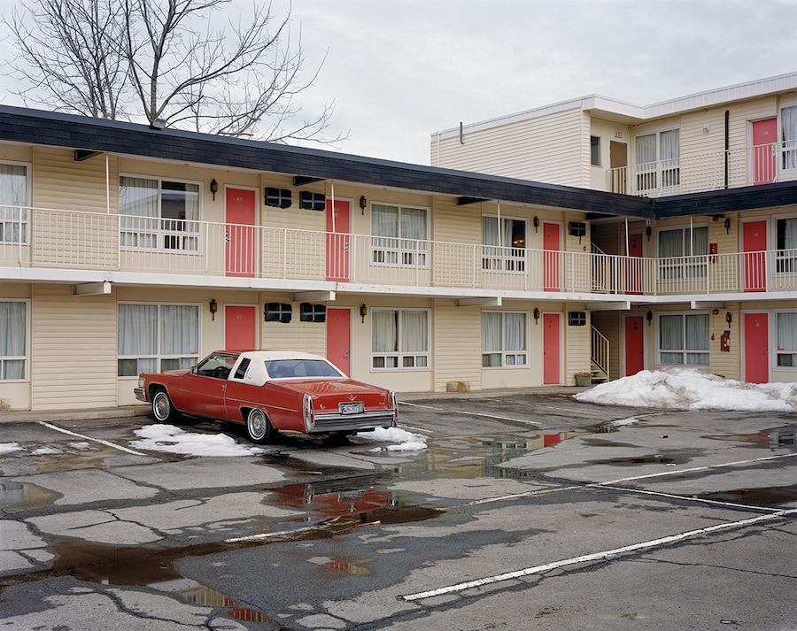 Alec Soth, Niagra (2018) 6