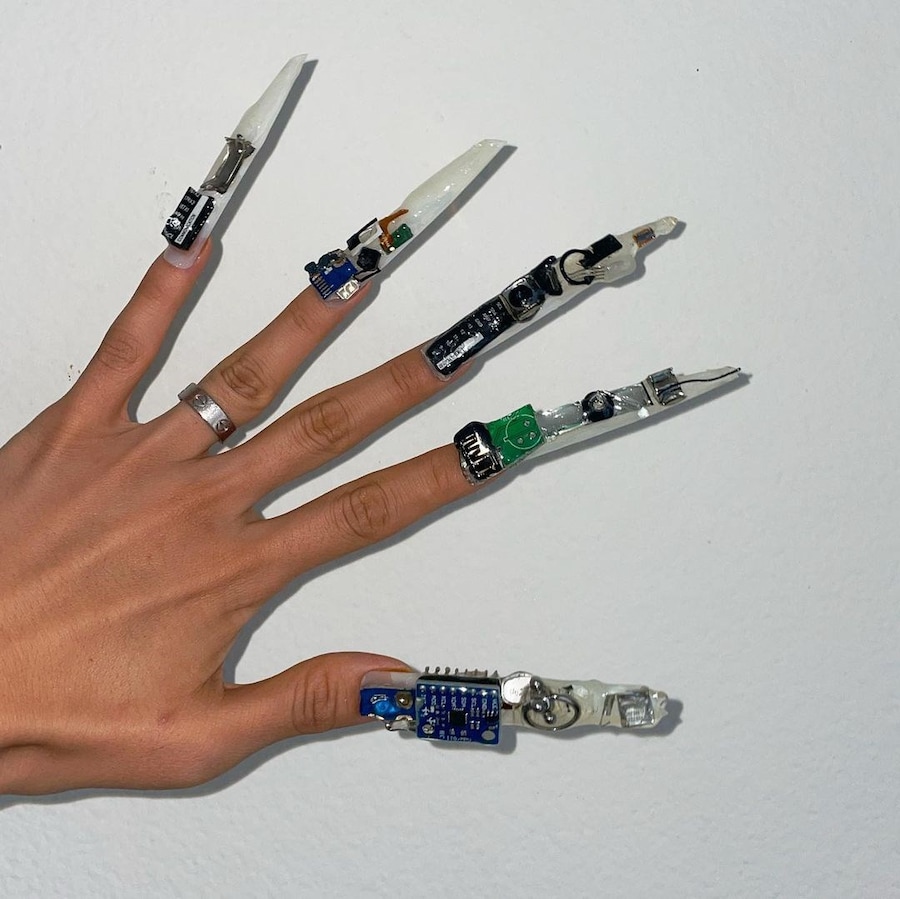 1. Soji Nails 4 24