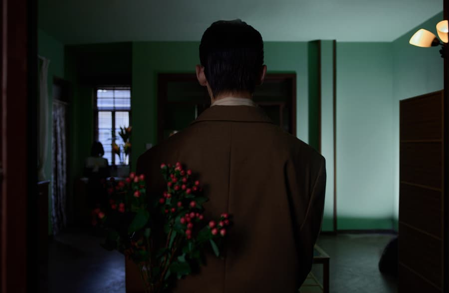Yu Li, A Hole in the Wall 3
